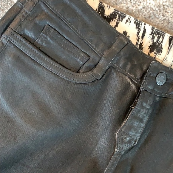 Bleu Lab reversible coated black jean shorts - Picture 16 of 16